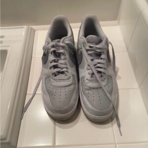 Nike Air Force 1 '07 LV8 'Pure Platinum Light Carbon'